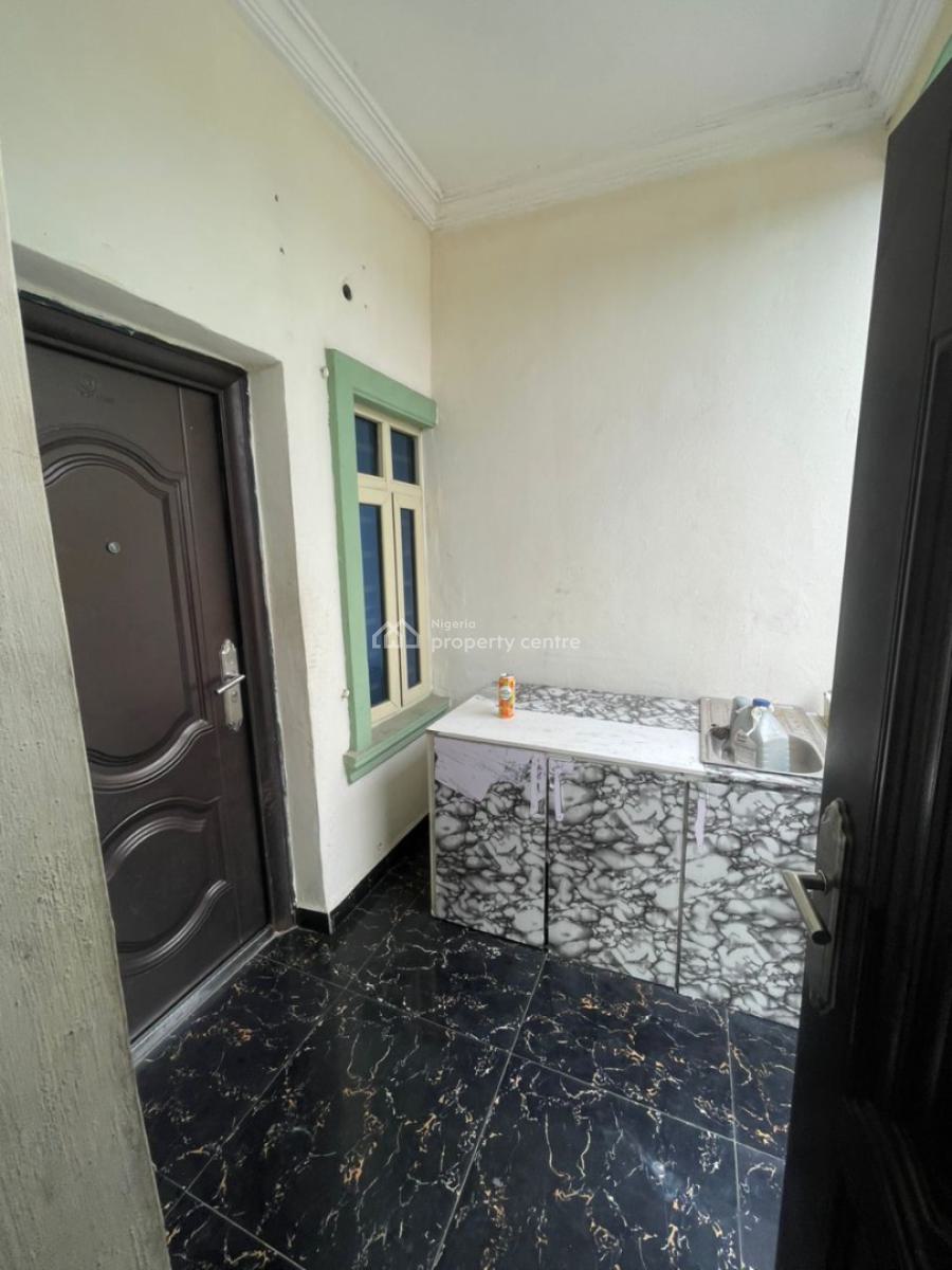Lovely Mini Flat Upstairs with Guest Toilet, Lekki County, Ikota, Lekki, Lagos, Mini Flat (room and Parlour) for Rent