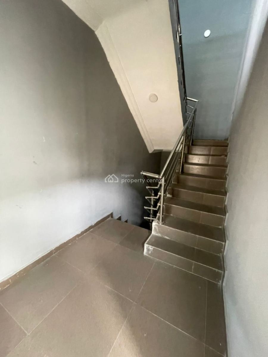Lovely Mini Flat Upstairs with Guest Toilet, Lekki County, Ikota, Lekki, Lagos, Mini Flat (room and Parlour) for Rent