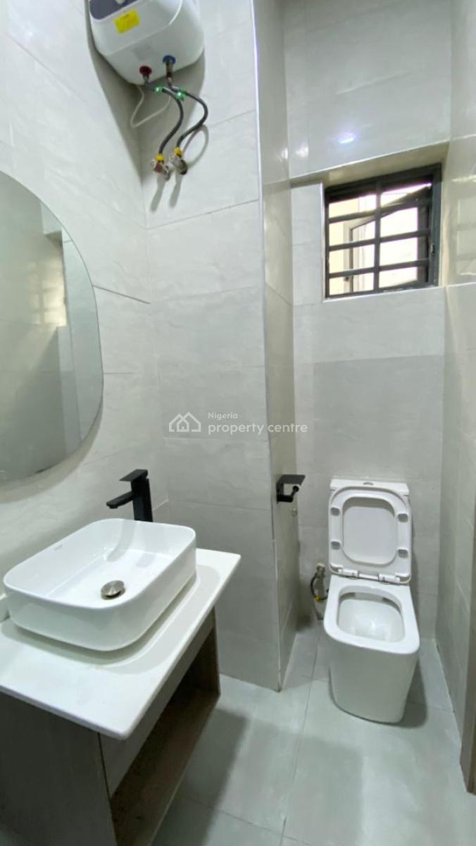 Neatly Built 3 Bedroom Apartment with Gym & Elevator, Ikate, Lekki, Lagos, Flat / Apartment for Rent