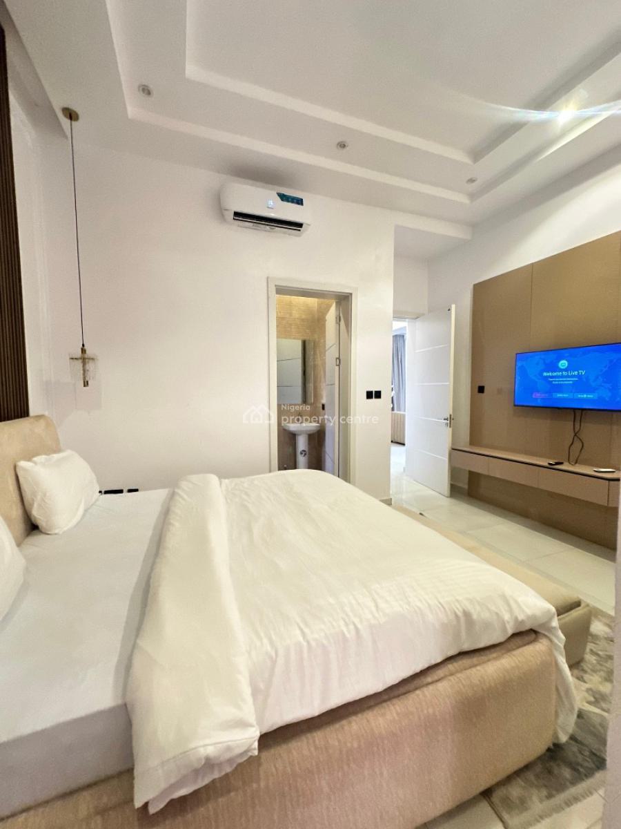 Neatly Built 3 Bedroom Penthouse (not Furnished)in Lekki Right, Lekki Right, Lekki Phase 1, Lekki, Lagos, Flat / Apartment for Rent