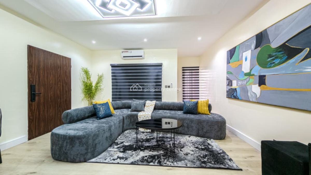 Spacious 1 Bedroom Apartment, Lekki Phase 1, Lekki, Lagos, Mini Flat (room and Parlour) Short Let