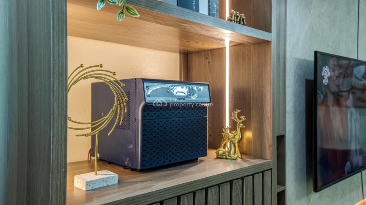 Spacious 1 Bedroom Apartment, Lekki Phase 1, Lekki, Lagos, Mini Flat (room and Parlour) Short Let