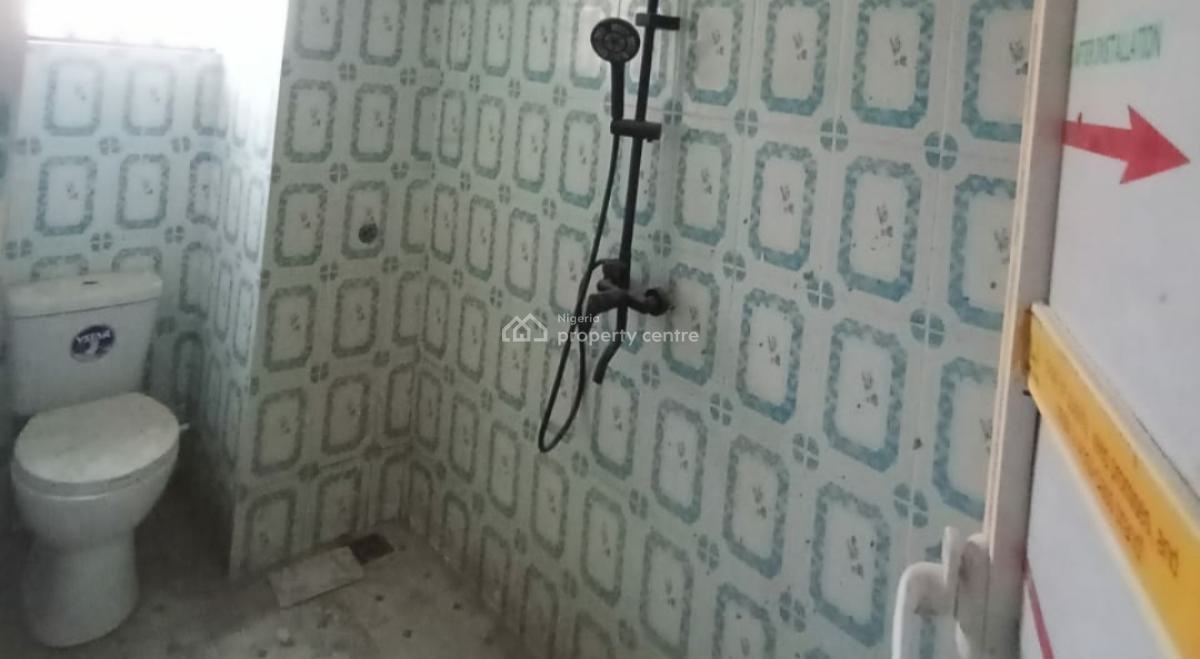 4 Units of 3 Bedroom Flats & 2 Units of 2 Bedroom Pent House on 670sqm Land, Greenfield Estate Off Ago Palace Way, Okota, Isolo, Lagos, Block of Flats for Sale