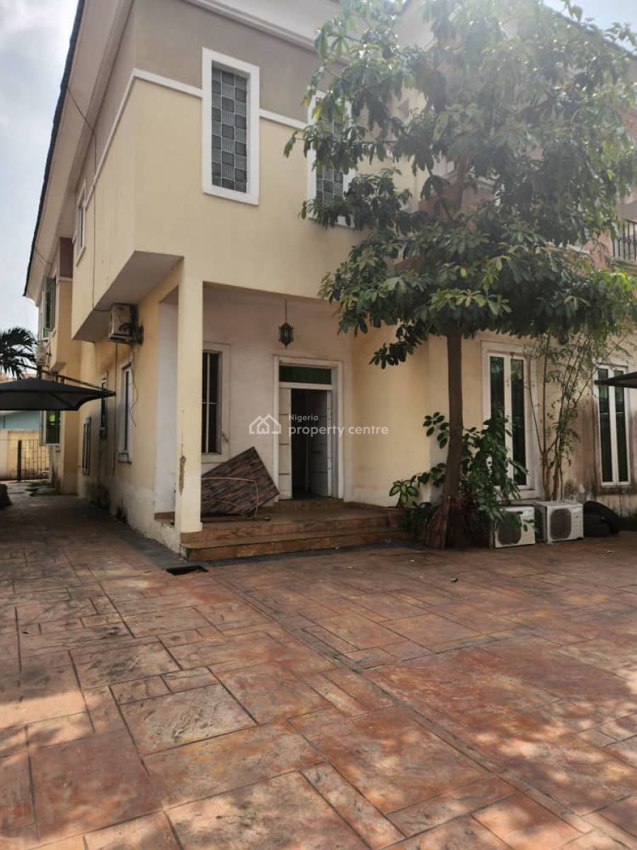 Well-maintained 5-bedroom Detached  House, Ikeja, Lagos, House for Rent