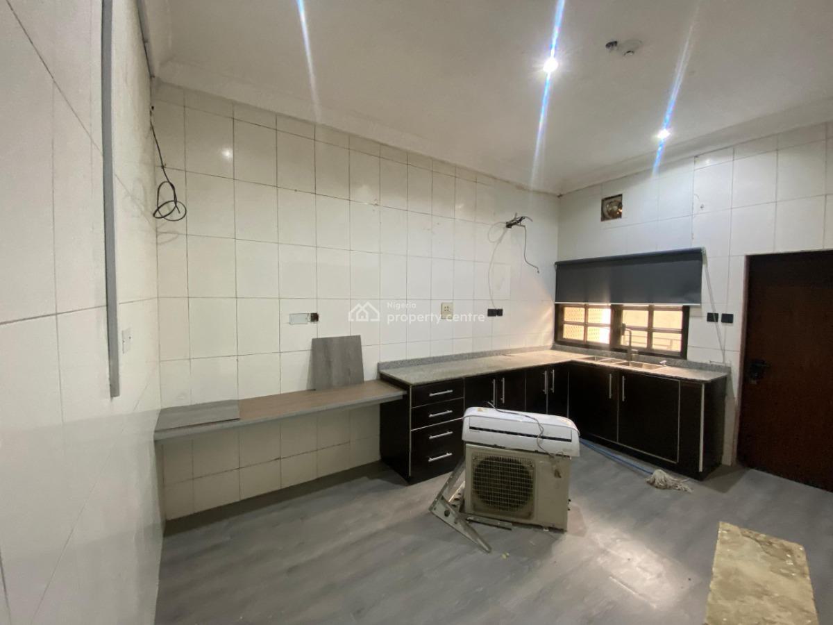 Well-located 5-bedroom Semi-detached Property, Ikeja, Lagos, Office Space for Rent