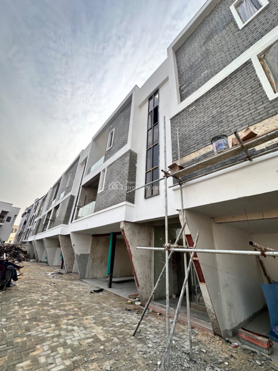 Clean 2bedroom Apartment, Ologolo Side of Lekki, Lekki, Lagos, Block of Flats for Sale