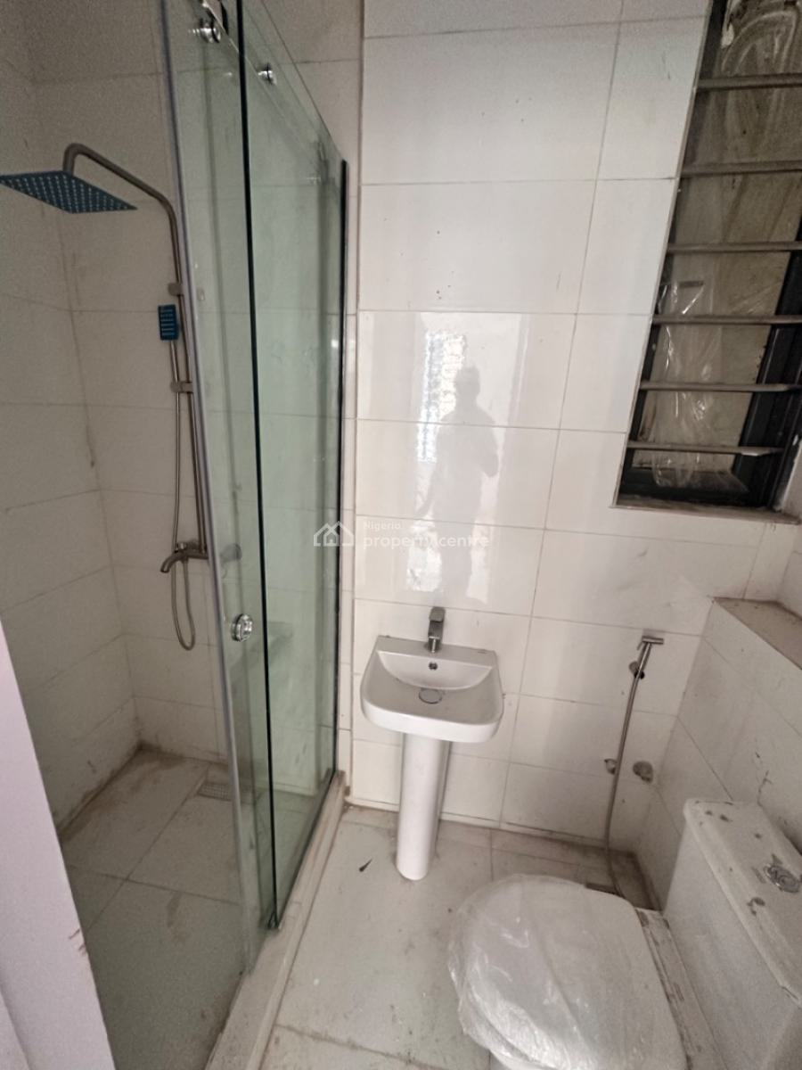 Clean 2bedroom Apartment, Ologolo Side of Lekki, Lekki, Lagos, Block of Flats for Sale