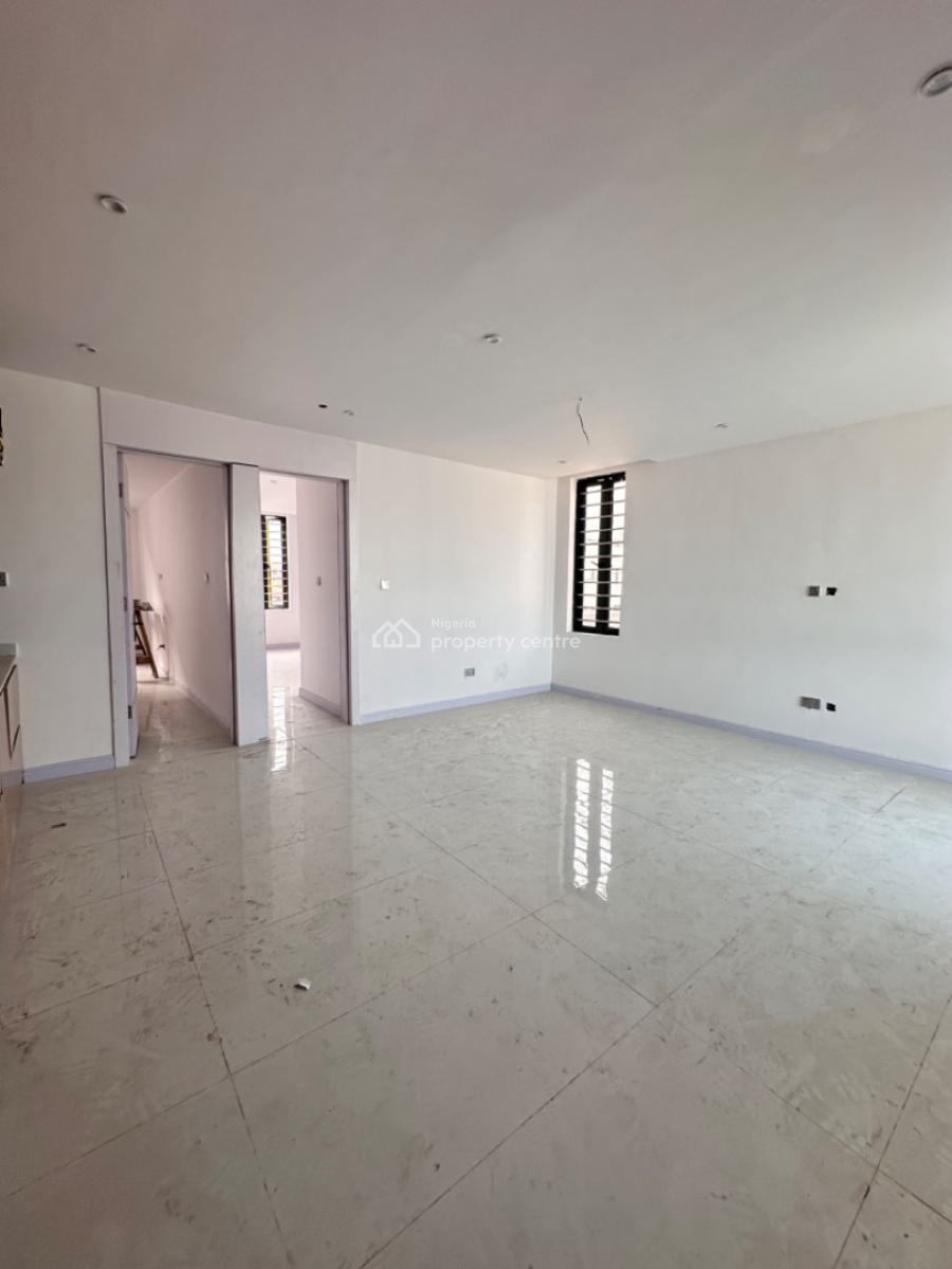 Clean 2bedroom Apartment, Ologolo Side of Lekki, Lekki, Lagos, Block of Flats for Sale