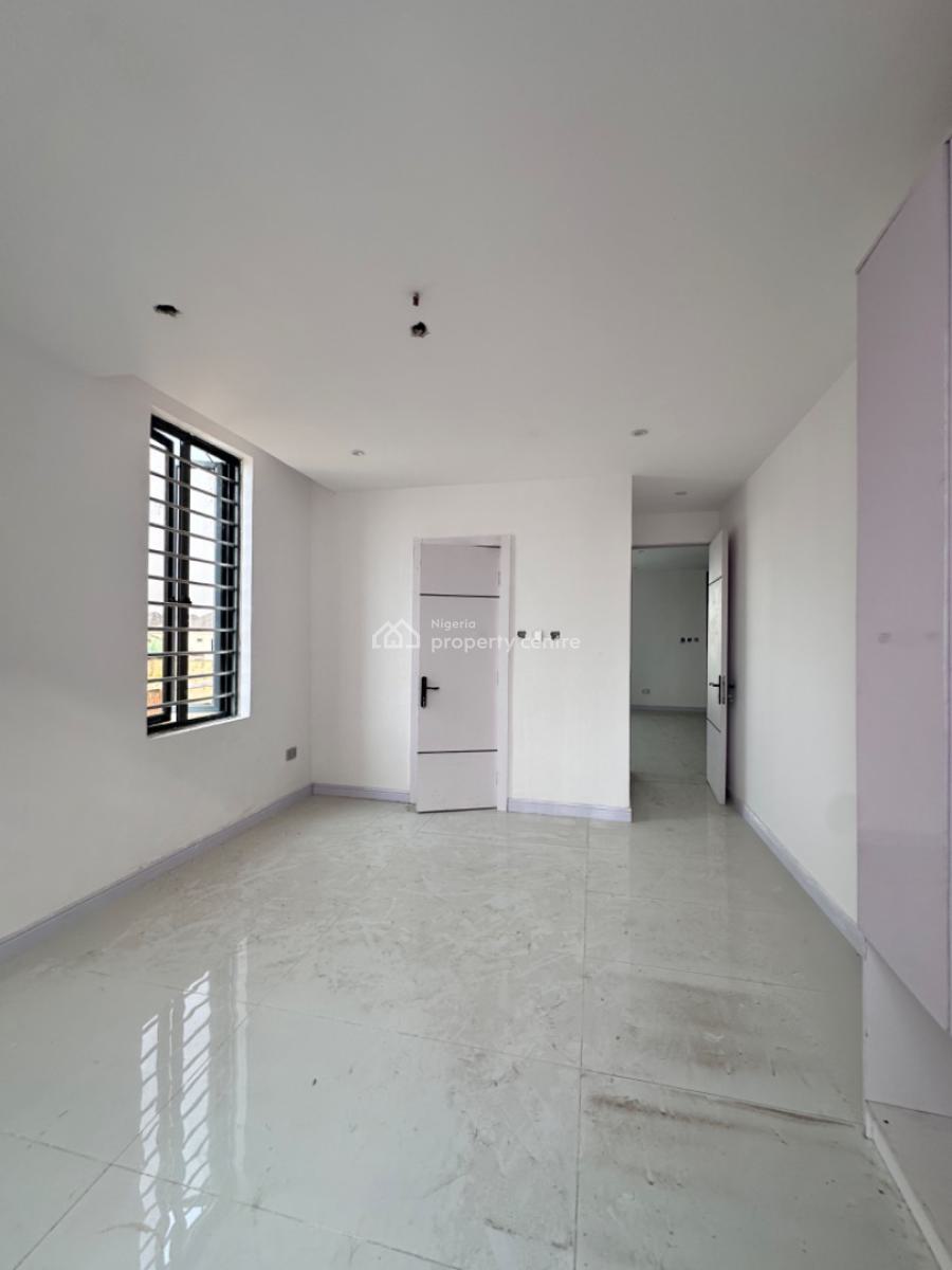 Clean 2bedroom Apartment, Ologolo Side of Lekki, Lekki, Lagos, Block of Flats for Sale