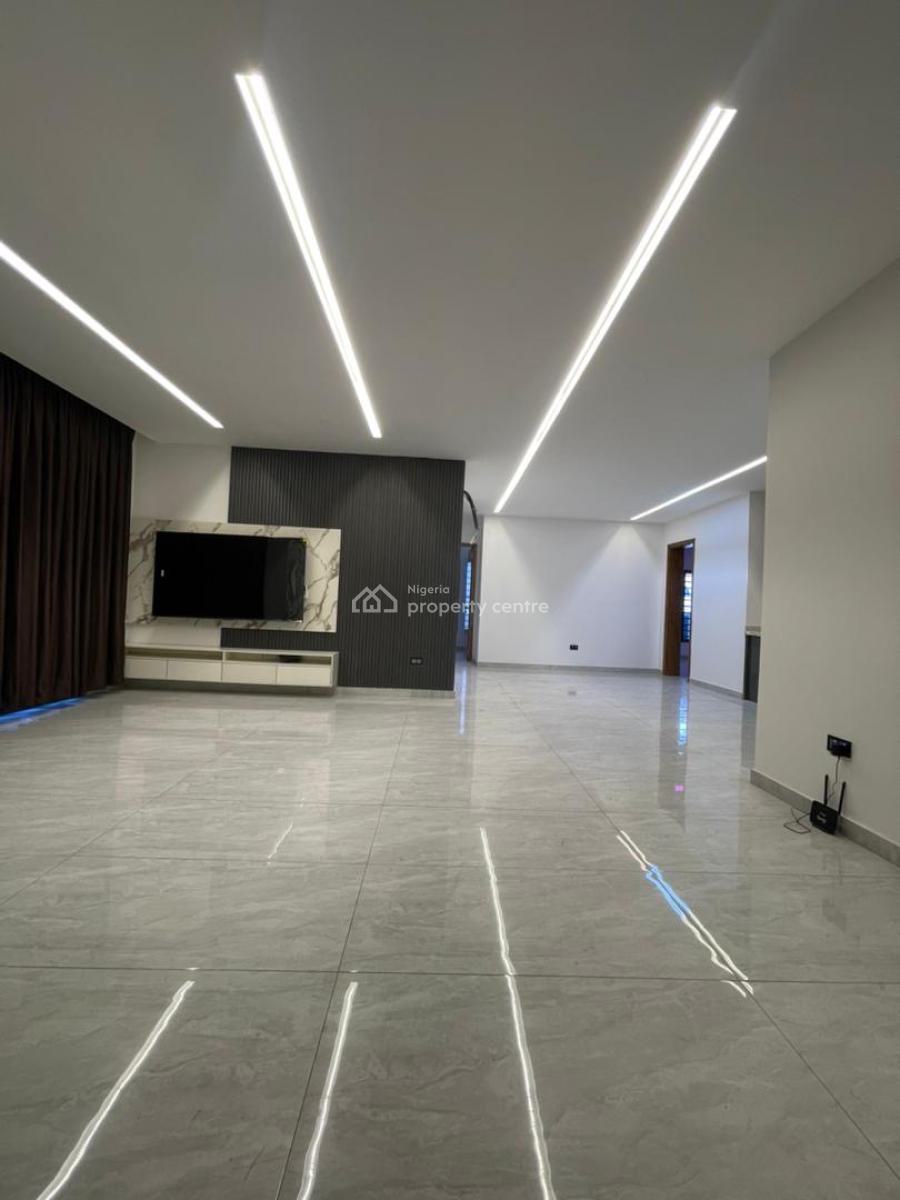 2 Bedroom Apartment at Ikate, Ikate, Lekki, Lagos, Flat / Apartment for Sale