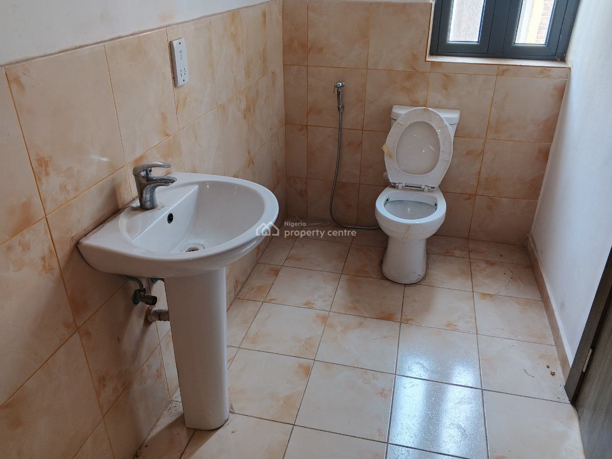 2 Bedrooms, Tastefully Finished, 2nd Floor Flat in a Block of 7 Units, Very Close to The Express, Off Ajiran Road, Agungi, Lekki, Lagos, Flat / Apartment for Sale