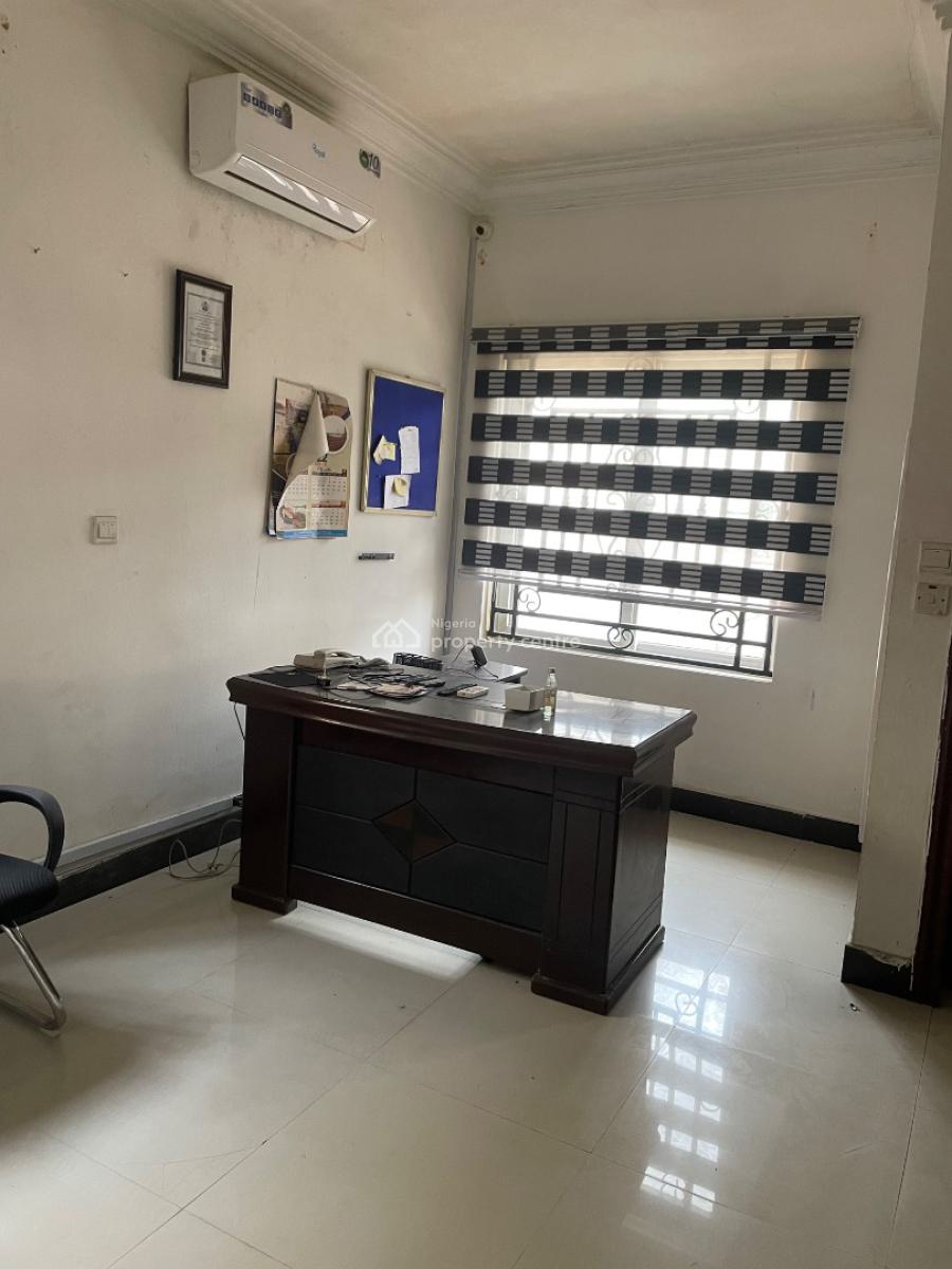 Spacious 2 Bedroom Office Space Apartment, Lekki, Lagos, Flat / Apartment for Rent