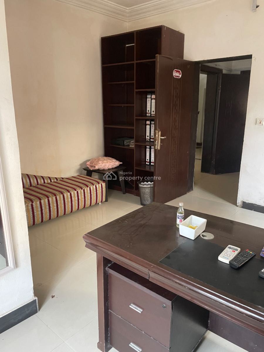 Spacious 2 Bedroom Office Space Apartment, Lekki, Lagos, Flat / Apartment for Rent