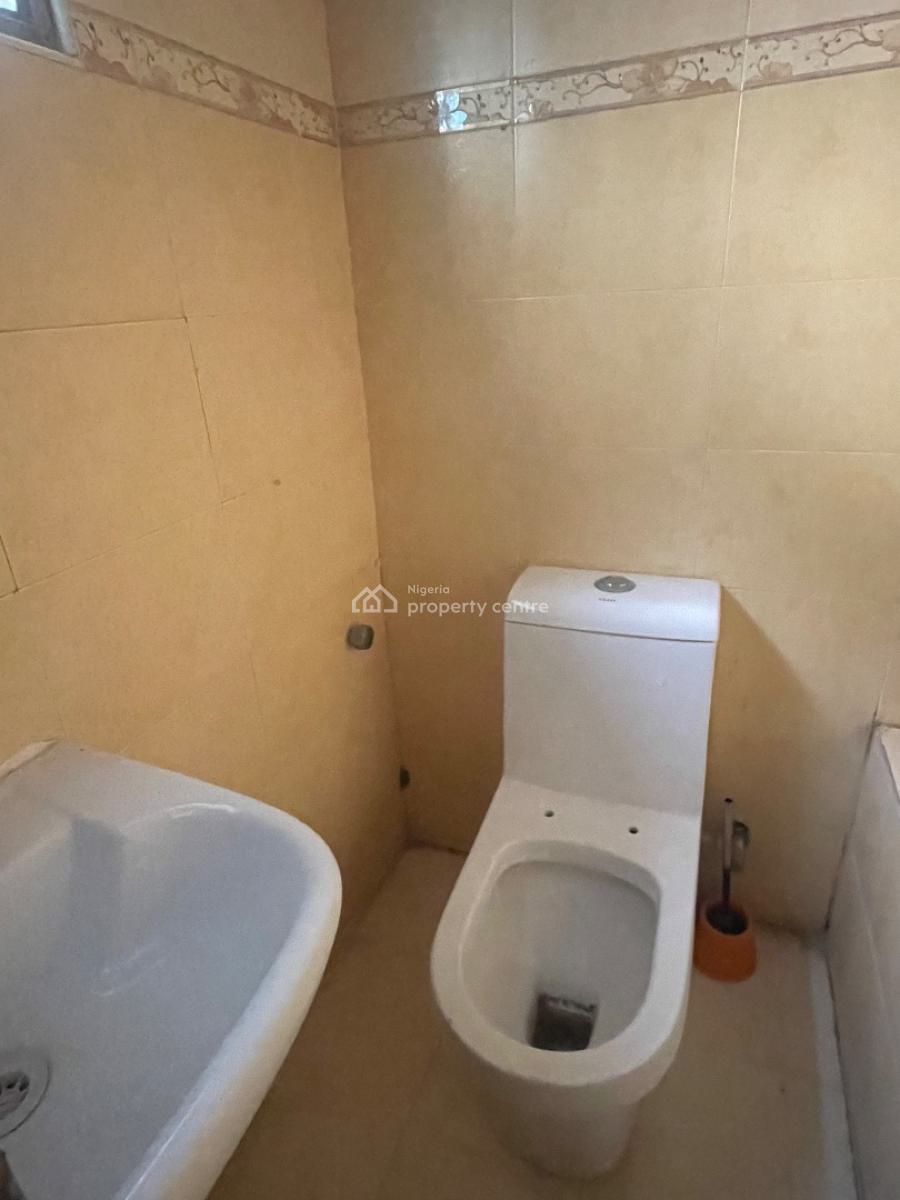 Spacious 2 Bedroom Office Space Apartment, Lekki, Lagos, Flat / Apartment for Rent