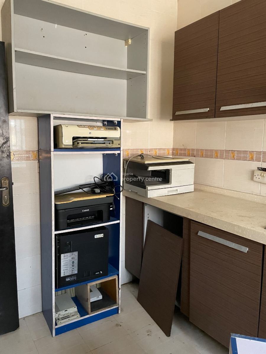 Spacious 2 Bedroom Office Space Apartment, Lekki, Lagos, Flat / Apartment for Rent