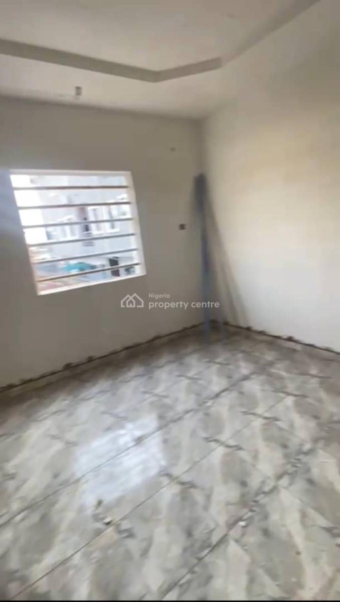 Lovely 2 Bedroom Flat, Off Diya Road Sawmill, Gbagada, Lagos, Flat / Apartment for Rent