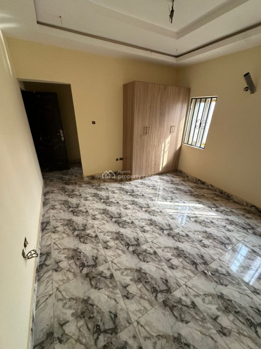 Well Built 3 Bedroom Apartment, Jahi, Abuja, Flat / Apartment for Sale