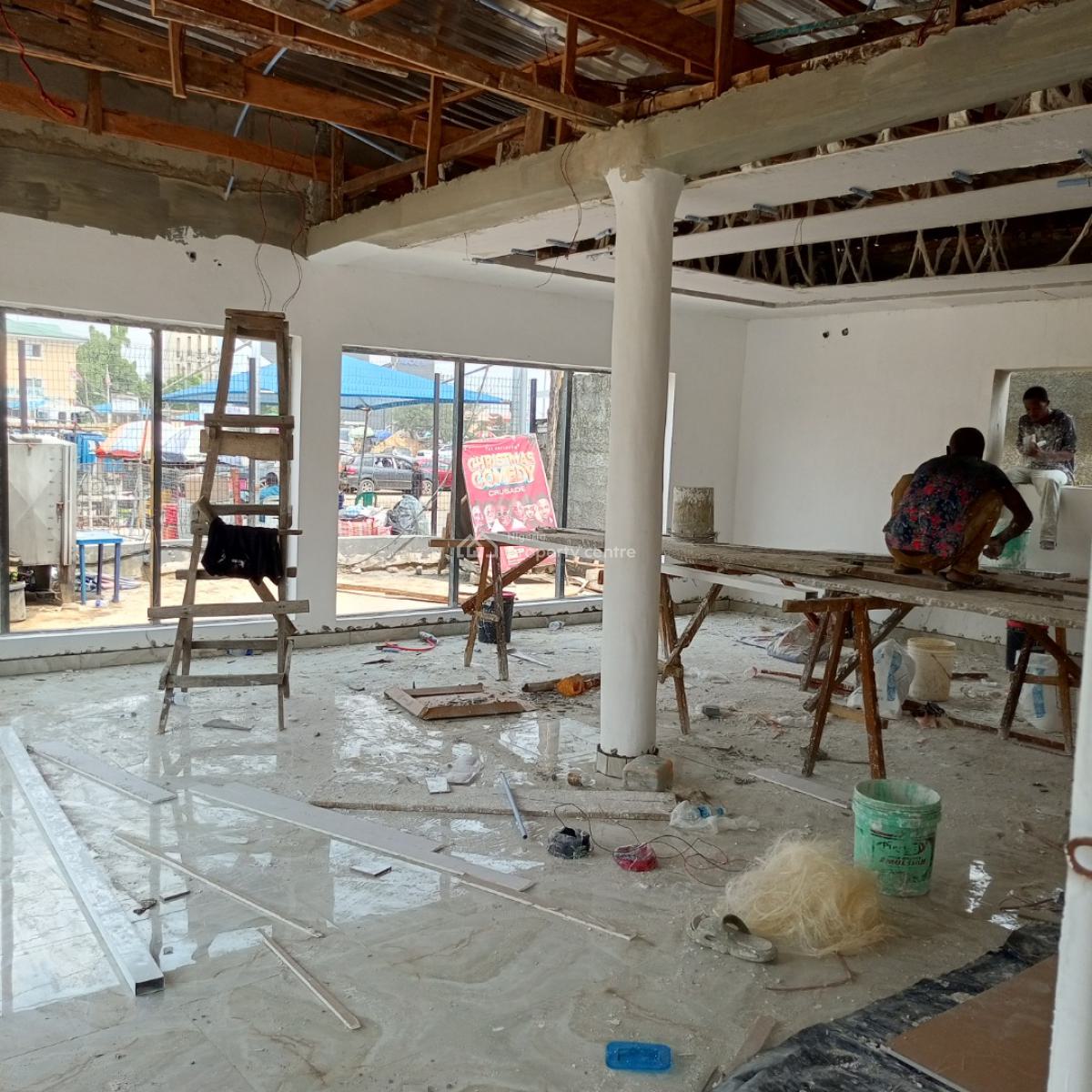 Spacious and Sharp Shop Facing The Expressway Road (ground Floor), Ajah, Lagos, Shop for Rent