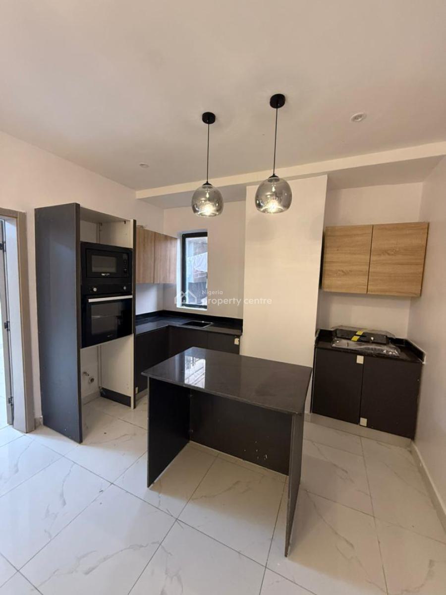 Spacious  1 Bedroom Apartment, Freedom Way, Lekki Phase 1, Lekki, Lagos, Block of Flats for Sale