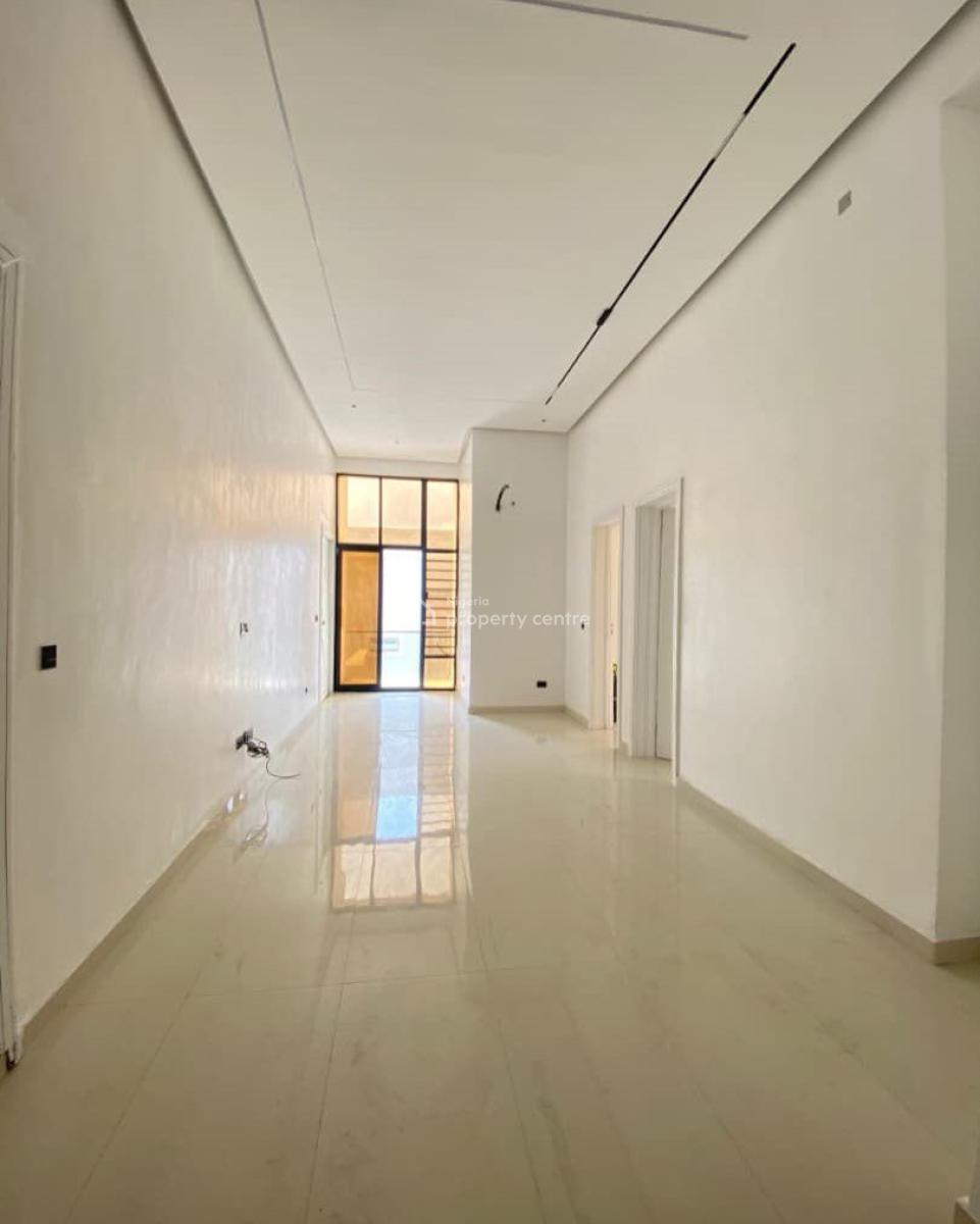 Stunning 4 Bedroom Apartment with Swimming Pool and Bq, Lekki Phase 1, Lekki Phase 1, Lekki, Lagos, Block of Flats for Sale