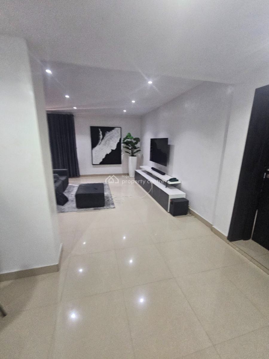 1-bedroom Spacious Luxury Apartment, Off Admiralty Road, Lekki Phase 1, Lekki, Lagos, Mini Flat (room and Parlour) for Rent