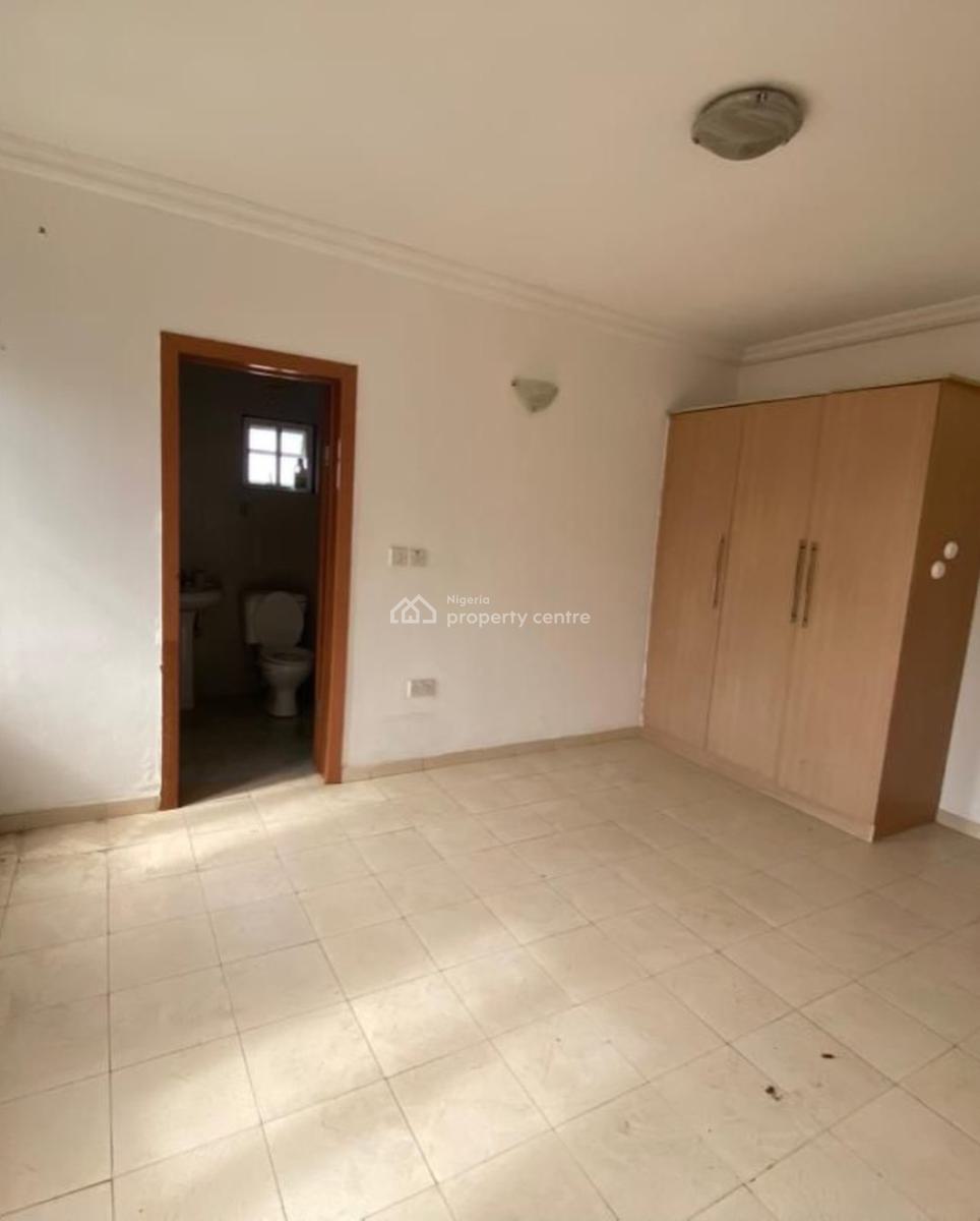 Stunning 3 Bedroom Apartment with Bq, Victoria Island (vi), Lagos, Block of Flats for Sale