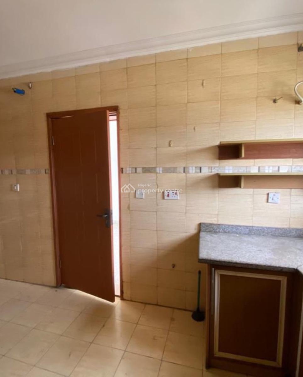 Stunning 3 Bedroom Apartment with Bq, Victoria Island (vi), Lagos, Block of Flats for Sale