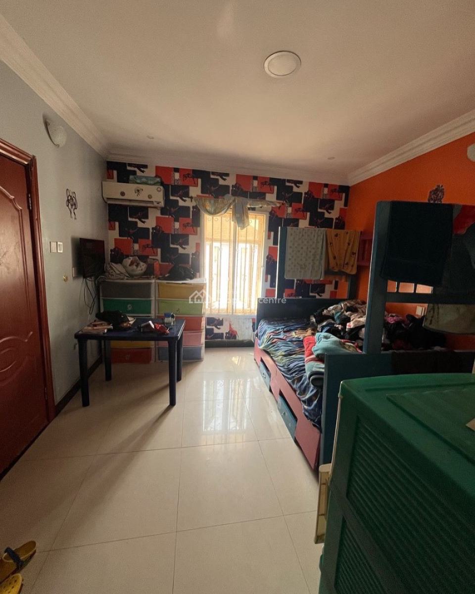 Lovely 3 Bedroom Apartment with Bq, Chevron, Lekki, Lagos, Block of Flats for Sale