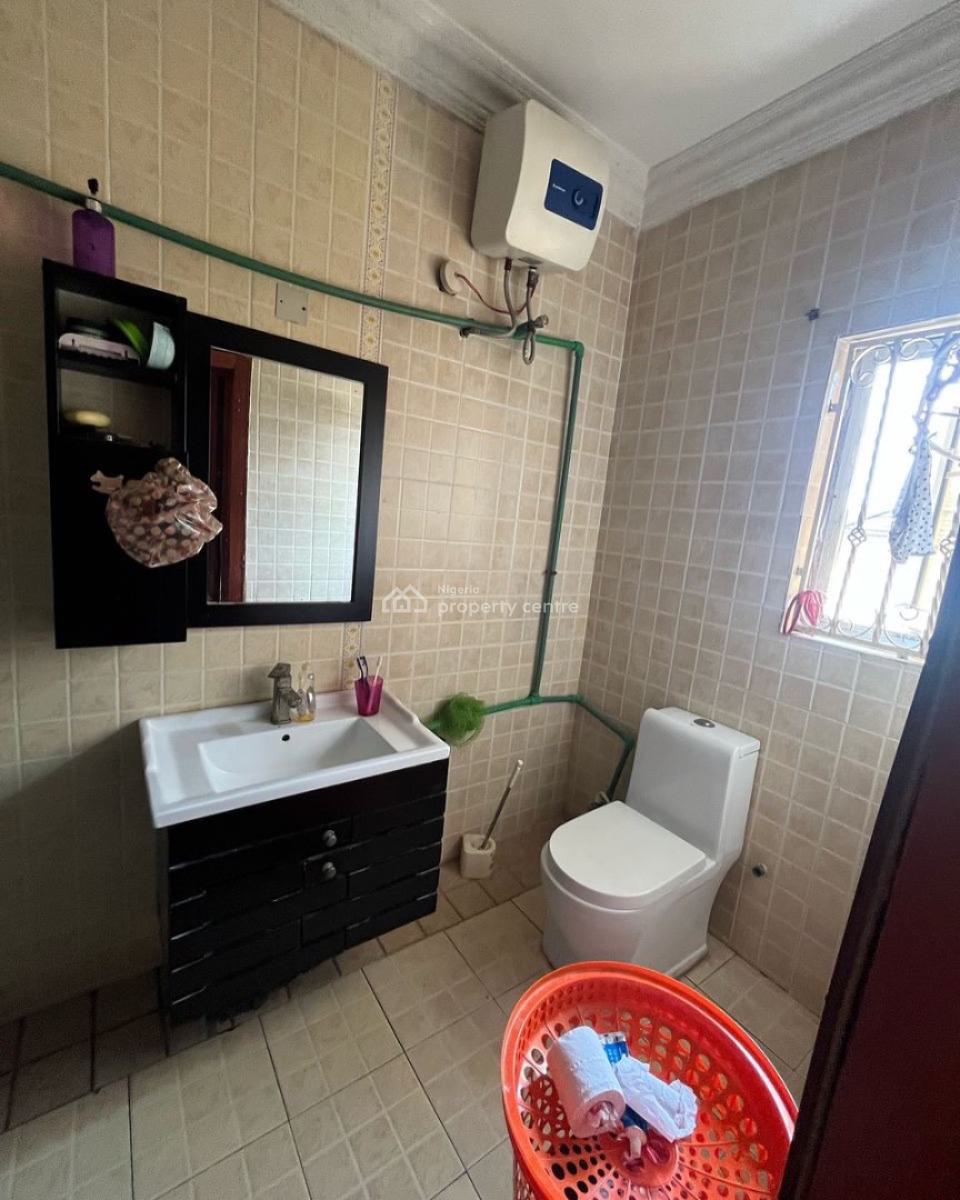 Lovely 3 Bedroom Apartment with Bq, Chevron, Lekki, Lagos, Block of Flats for Sale