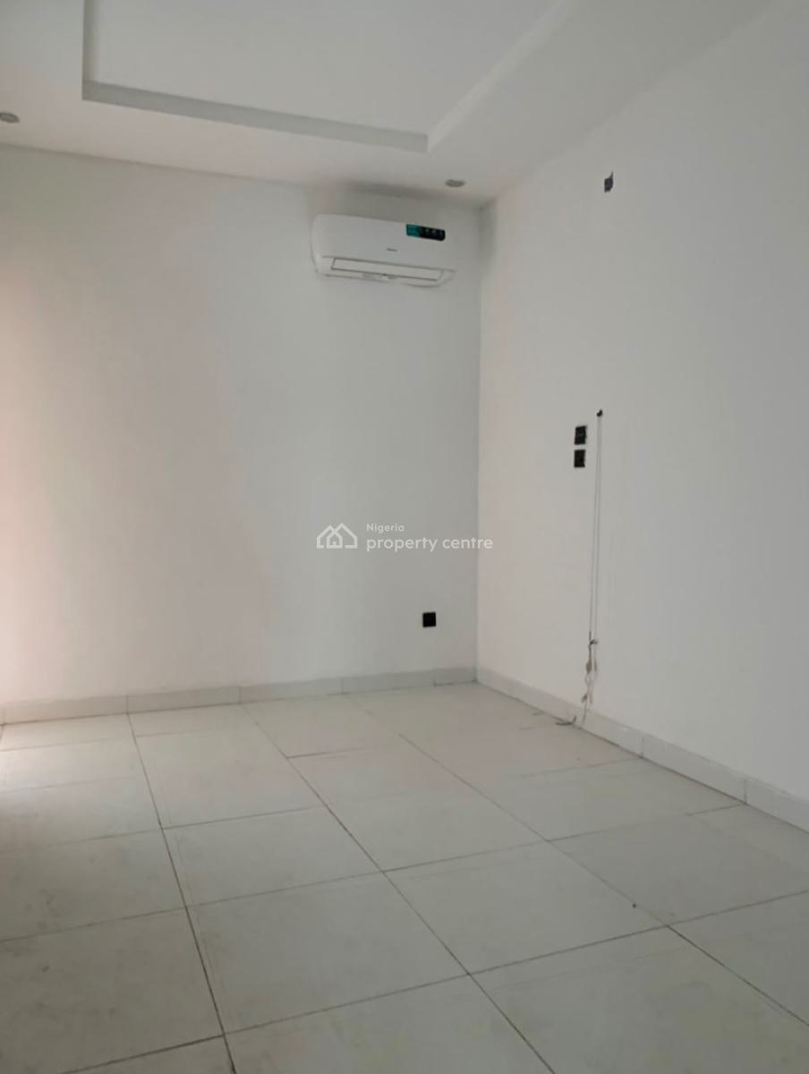 Spacious 4 Bedroom Terrace with a Room Bq, Macdonald Road, Ikoyi, Lagos, Flat / Apartment for Rent