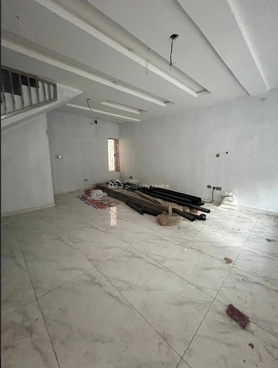 4 Bedroom Terrace Duplex with 1 Room Bq, Guzape District, Abuja, Terraced Duplex for Rent