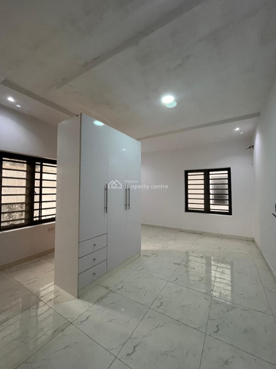 Luxury 2 Bedroom Serviced Apartment with a Gym and Elevator Available, Off Admiralty, Lekki Phase 1, Lekki, Lagos, Flat / Apartment for Sale