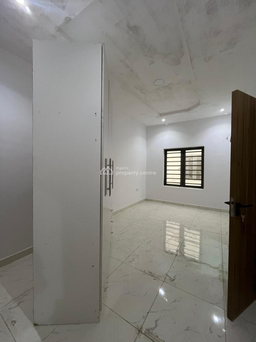 Luxury 2 Bedroom Serviced Apartment with a Gym and Elevator Available, Off Admiralty, Lekki Phase 1, Lekki, Lagos, Flat / Apartment for Sale