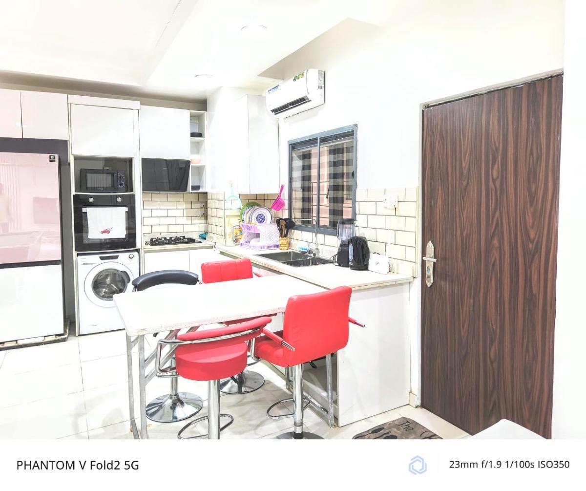 Fully Furnished 3 Bedroom Maisonette, Off Freedom Way, Lekki Phase 1, Lekki, Lagos, Flat / Apartment for Rent