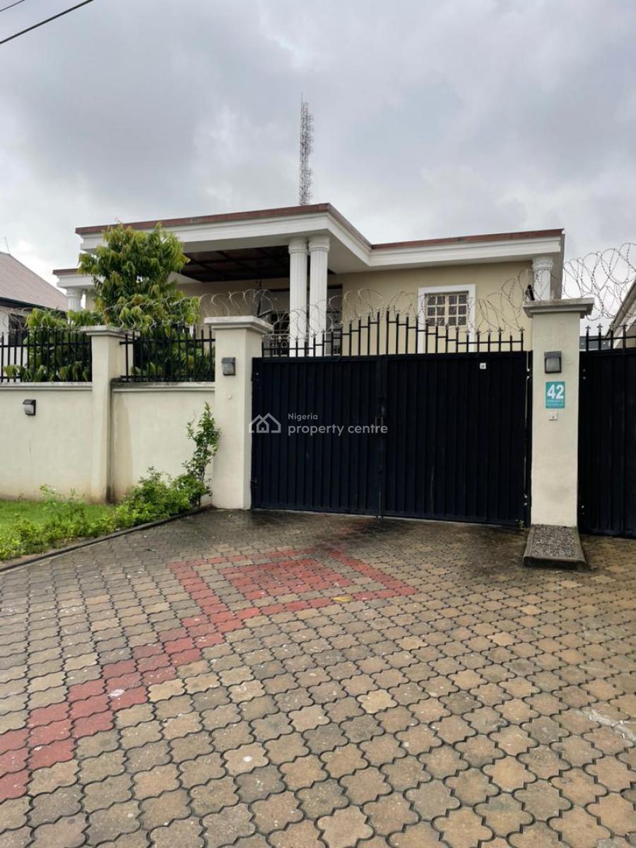 6 Bedroom Detached, Lekki Phase 1, Lekki, Lagos, Plaza / Complex / Mall for Rent