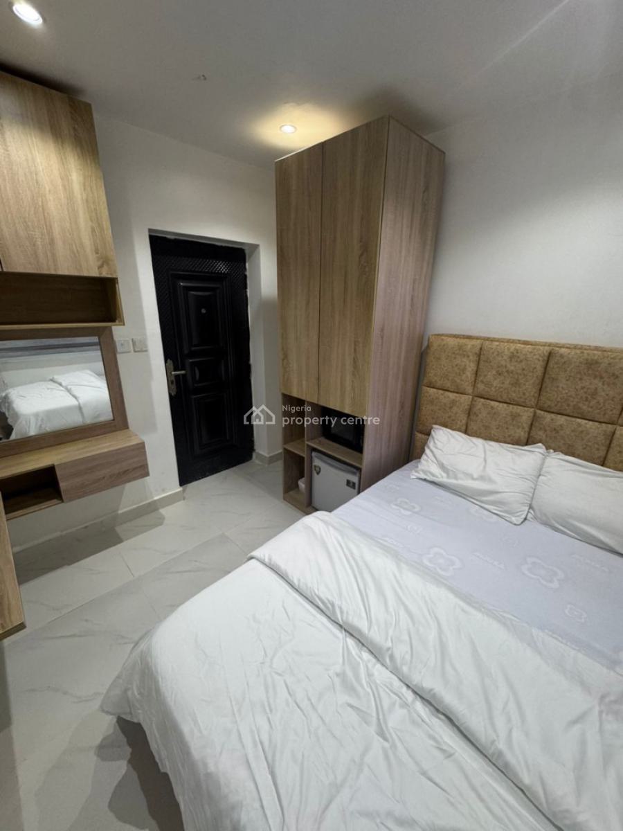 1 Bedroom Self Contained, Freedom Way, Primewater View Estate, Lekki Phase 1, Lekki, Lagos, Self Contain (single Rooms) for Rent
