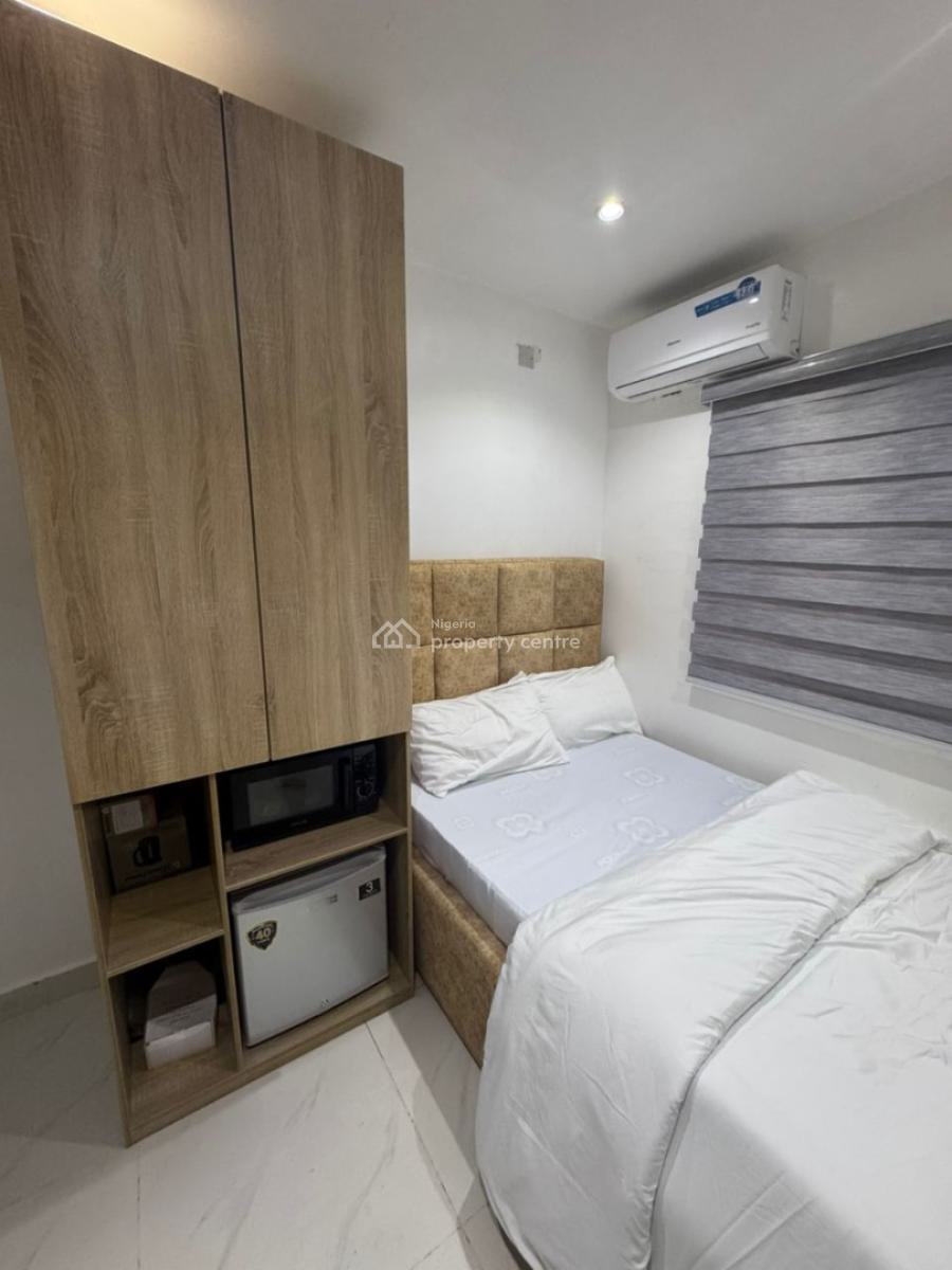 1 Bedroom Self Contained, Freedom Way, Primewater View Estate, Lekki Phase 1, Lekki, Lagos, Self Contain (single Rooms) for Rent