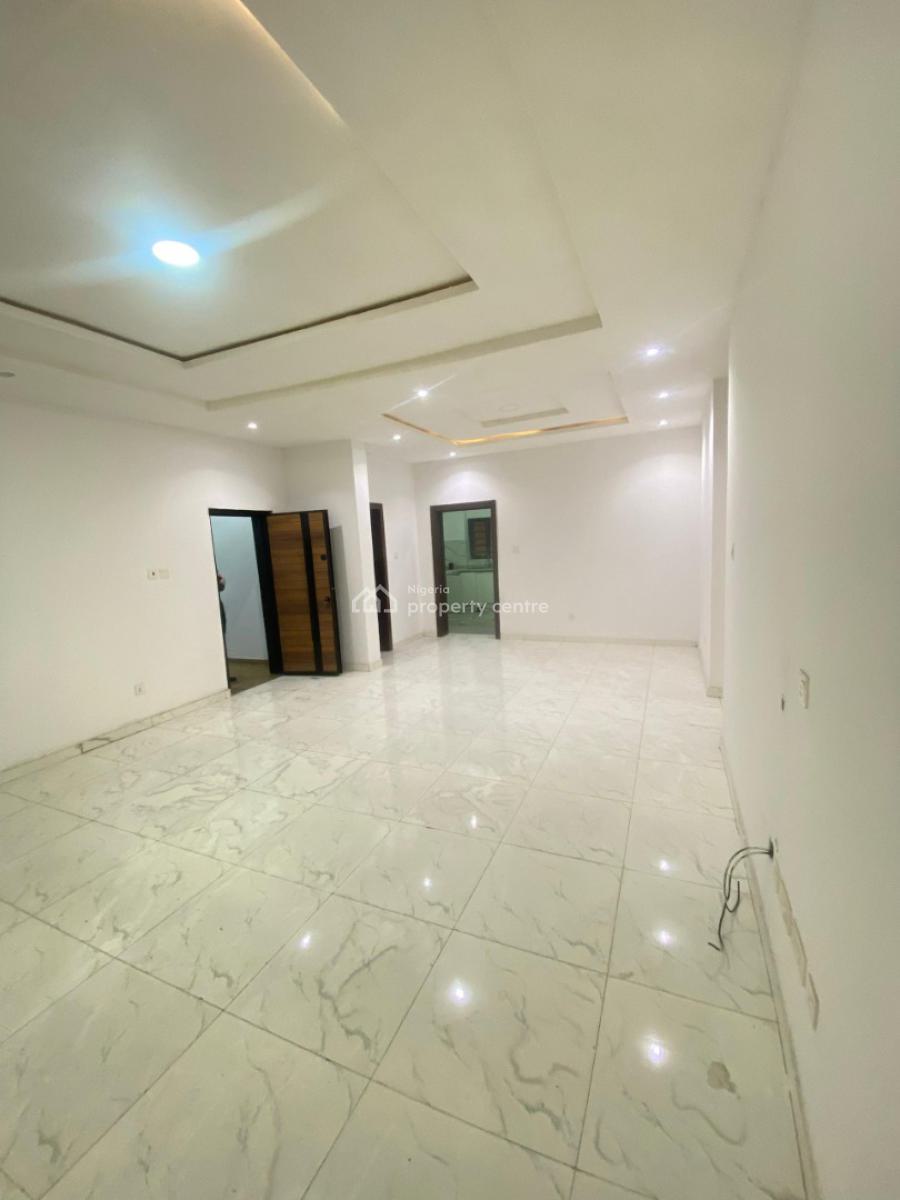 Exclusive 3 Bedroom Serviced Apartment with Elevator and Gym, Off Admiralty, Lekki Phase 1, Lekki, Lagos, Flat / Apartment for Rent