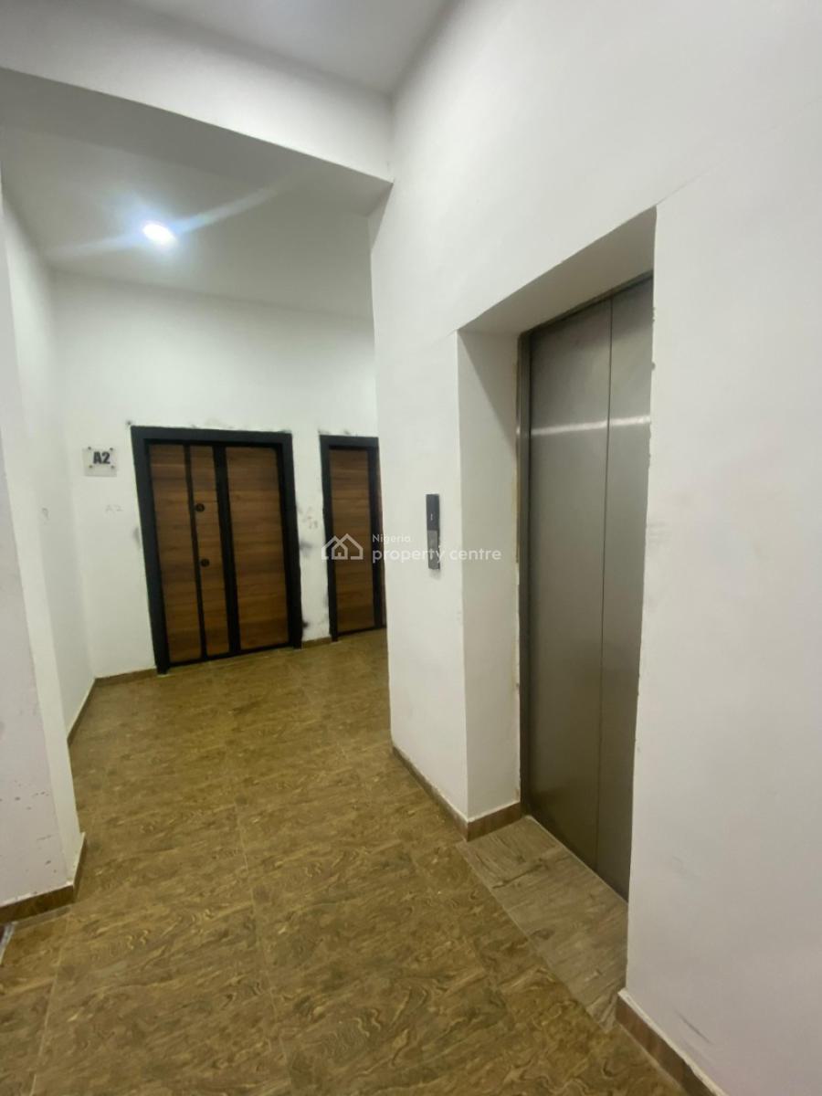 Exclusive 3 Bedroom Serviced Apartment with Elevator and Gym, Off Admiralty, Lekki Phase 1, Lekki, Lagos, Flat / Apartment for Rent