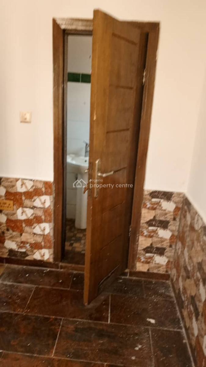 Well Maintained 2 Bedroom Standard House, Igbo Efon, Lekki, Lagos, Flat / Apartment for Rent