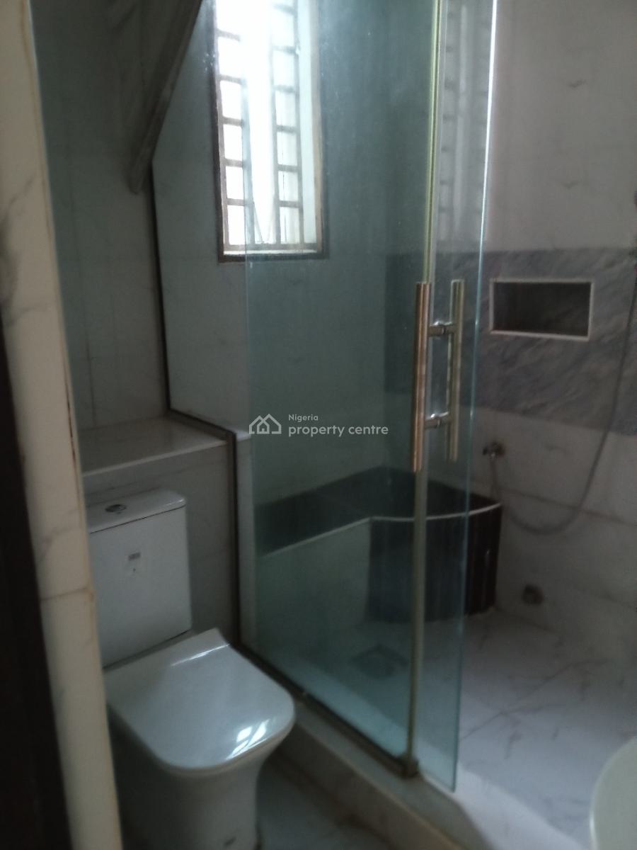 Spacious 2 Bedroom Apartment with a Room Bq, Eleganza Gardens Opposite Vgc, Lekki, Lagos, Flat / Apartment for Rent