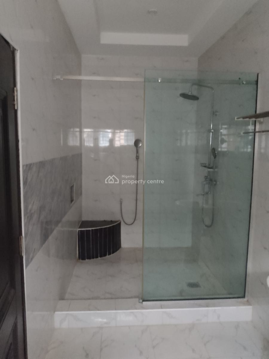 Spacious 2 Bedroom Apartment with a Room Bq, Eleganza Gardens Opposite Vgc, Lekki, Lagos, Flat / Apartment for Rent