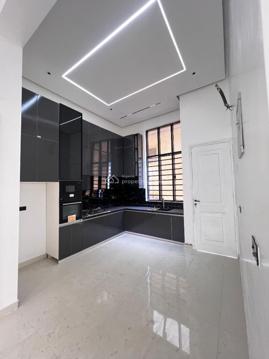 Luxury 3-bedroom Serviced Apartment with Pool, Gym & Elevator, Lekki Phase 1, Lekki, Lagos, Flat / Apartment for Sale