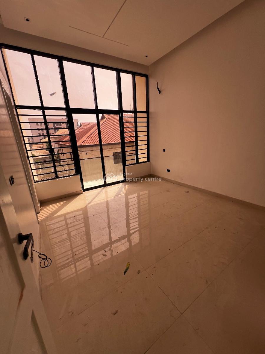 Luxury 3-bedroom Serviced Apartment with Pool, Gym & Elevator, Lekki Phase 1, Lekki, Lagos, Flat / Apartment for Sale