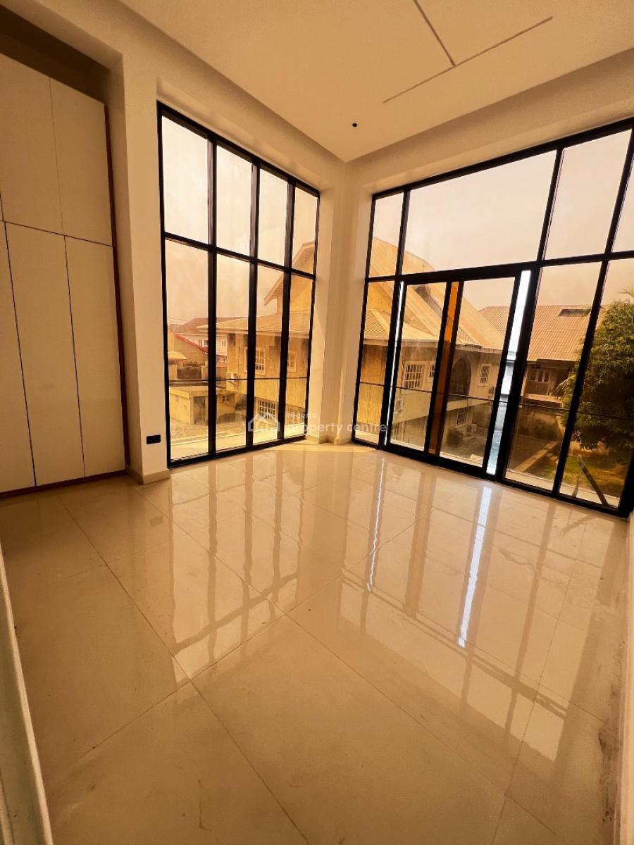 Luxury 3-bedroom Serviced Apartment with Pool, Gym & Elevator, Lekki Phase 1, Lekki, Lagos, Flat / Apartment for Sale