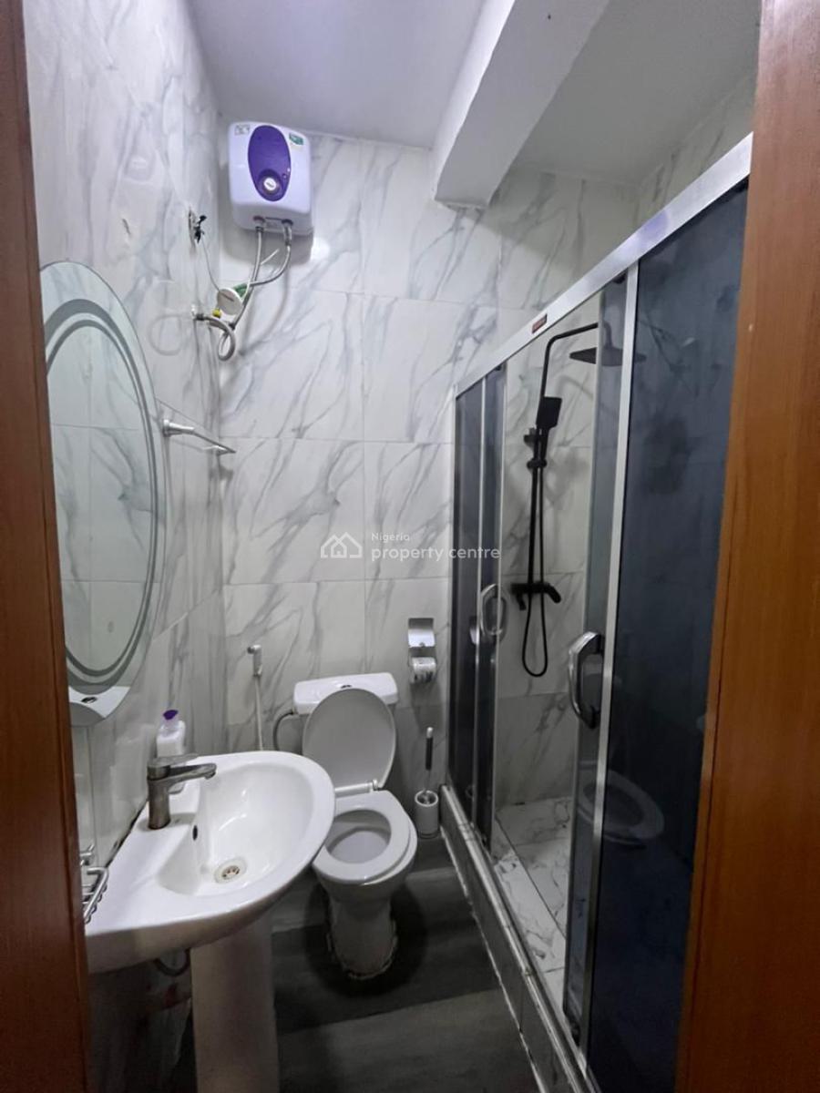 2 Bedroom on Ground Floor Fully Serviced, Chisco, Ikate Elegushi, Lekki, Lagos, Flat / Apartment for Rent