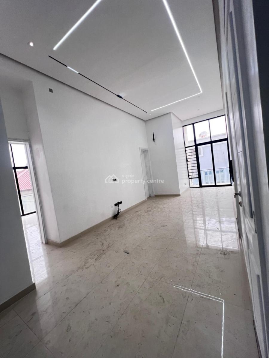 Luxury Spacious 3bedroom Serviced Apartment with Pool, Elevator & Gym, Lekki Phase 1, Lekki, Lagos, Flat / Apartment for Sale