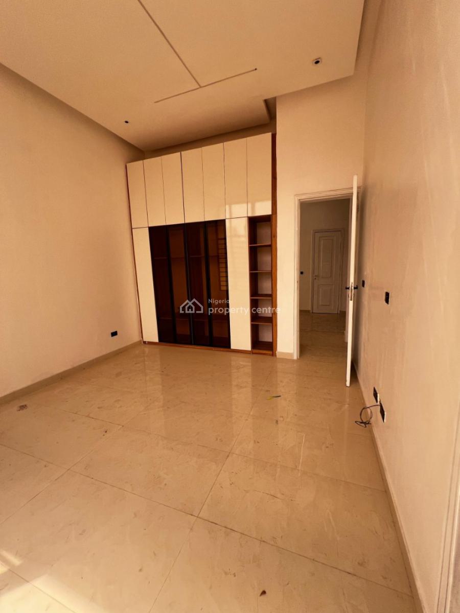 Luxury Spacious 3bedroom Serviced Apartment with Pool, Elevator & Gym, Lekki Phase 1, Lekki, Lagos, Flat / Apartment for Sale