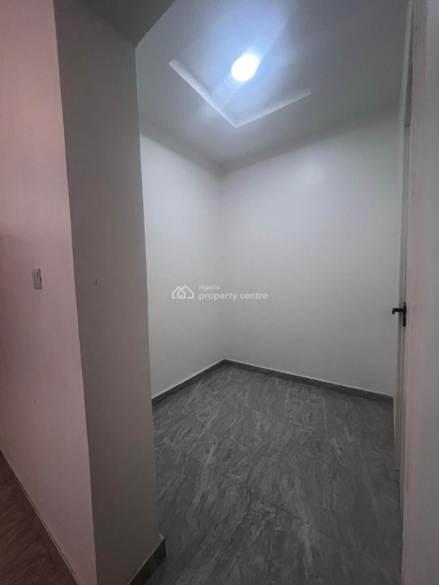 Newly Built Serviced 2 Bedroom Apartment with Pool, Central Gas, Bq & Gym, Lekki Phase 1, Lekki, Lagos, Flat / Apartment for Sale