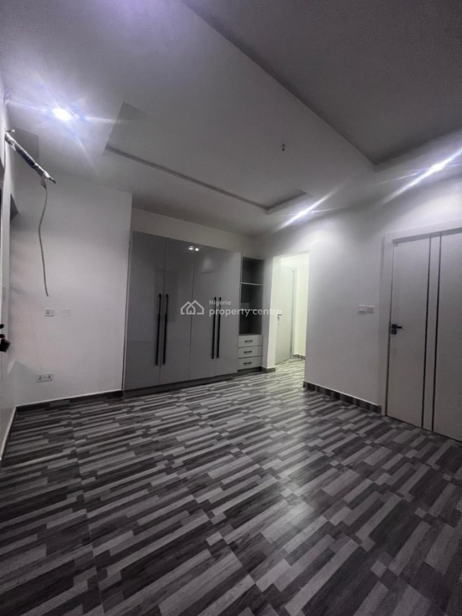 Newly Built Serviced 2 Bedroom Apartment with Pool, Central Gas, Bq & Gym, Lekki Phase 1, Lekki, Lagos, Flat / Apartment for Sale